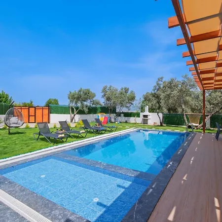 Piatra Hotel 4*